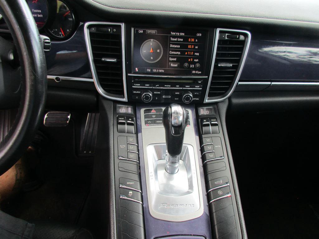2011 Porsche Panamera Base - Photo 15