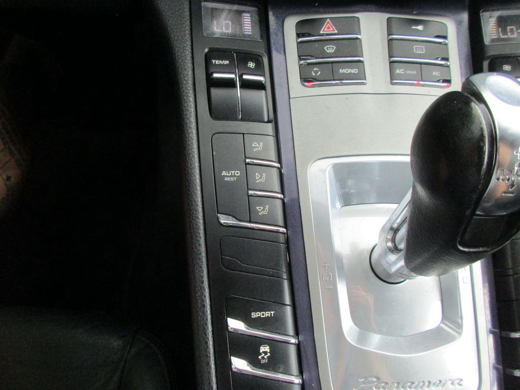 2011 Porsche Panamera Base - Photo 22