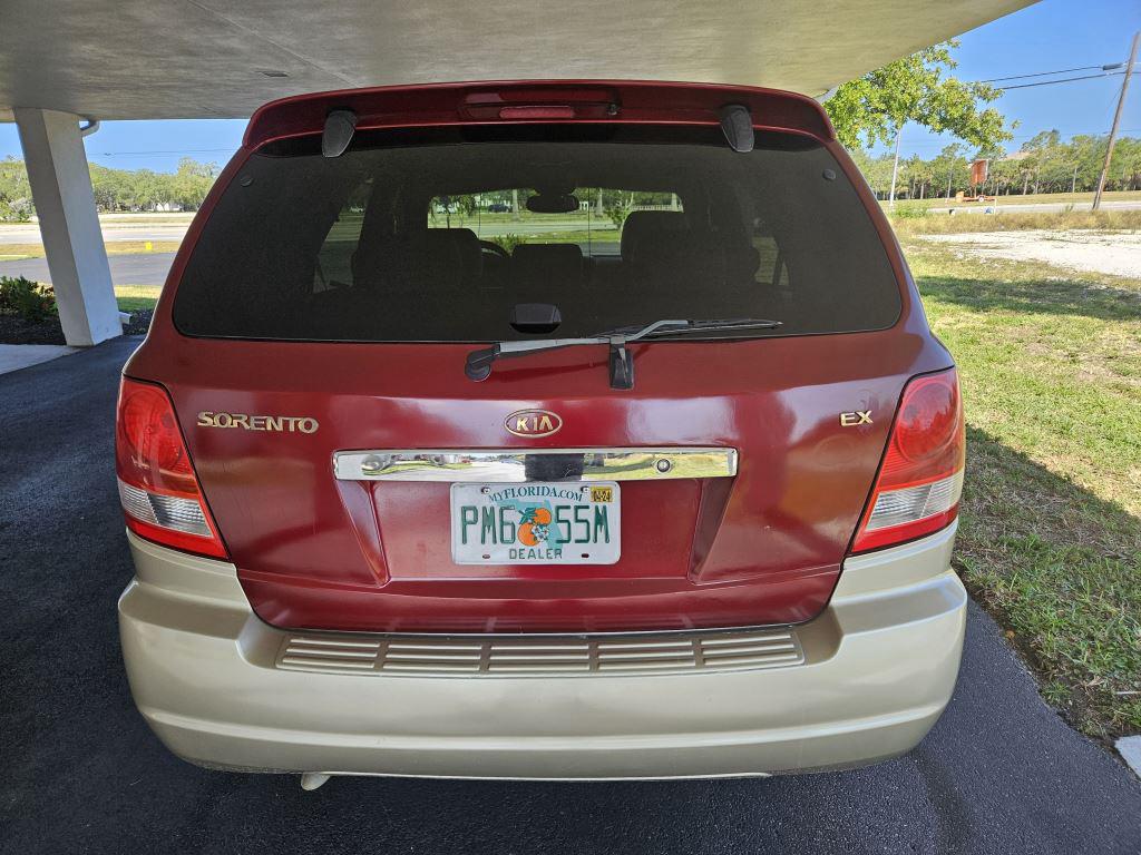 2003 Kia Sorento EX photo 4