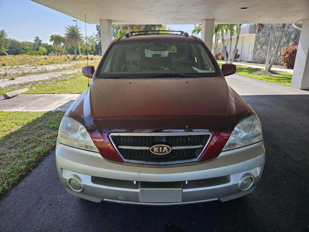 2003 Kia Sorento EX photo 9