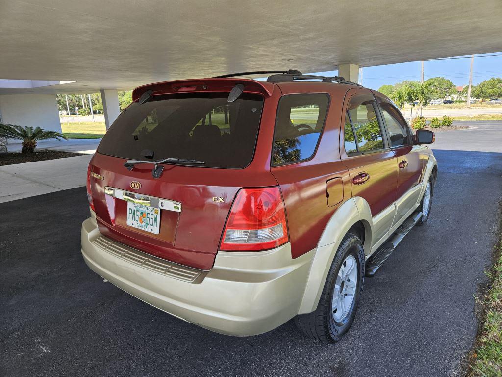 2003 Kia Sorento EX photo 6