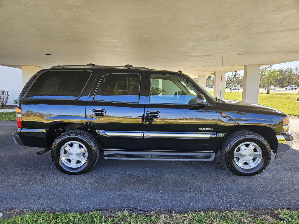 2005 GMC Yukon SLE photo 6