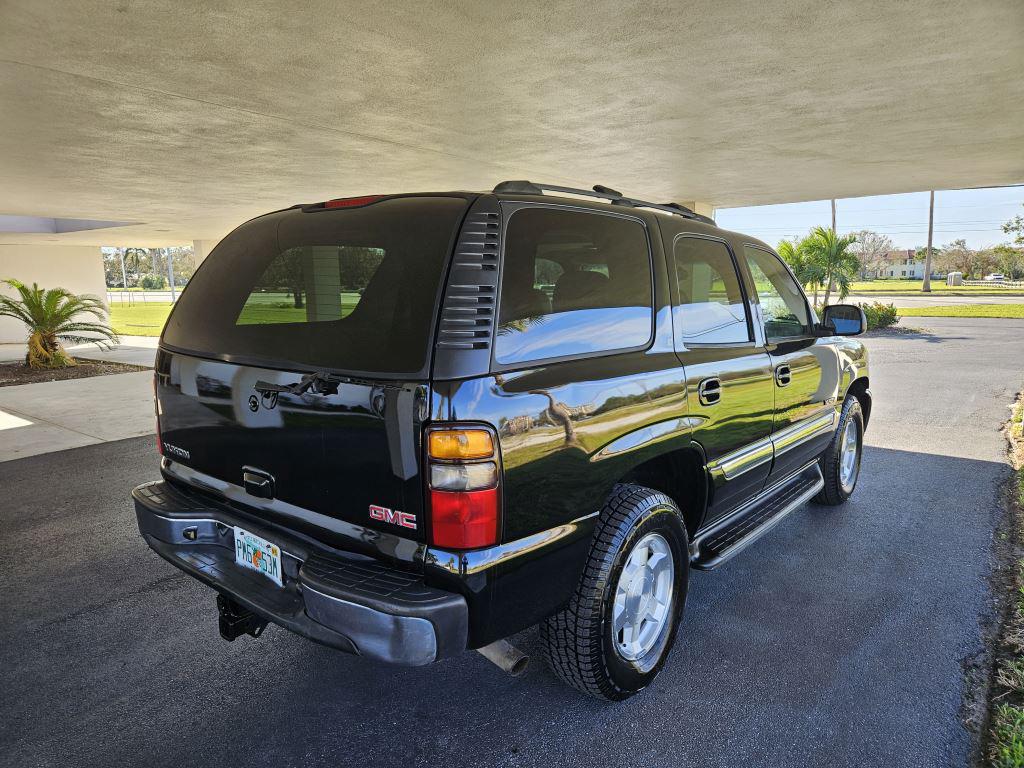 2005 GMC Yukon SLE photo 5