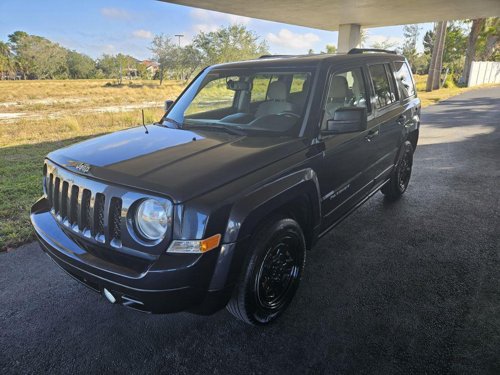 Jeep Patriot's photo