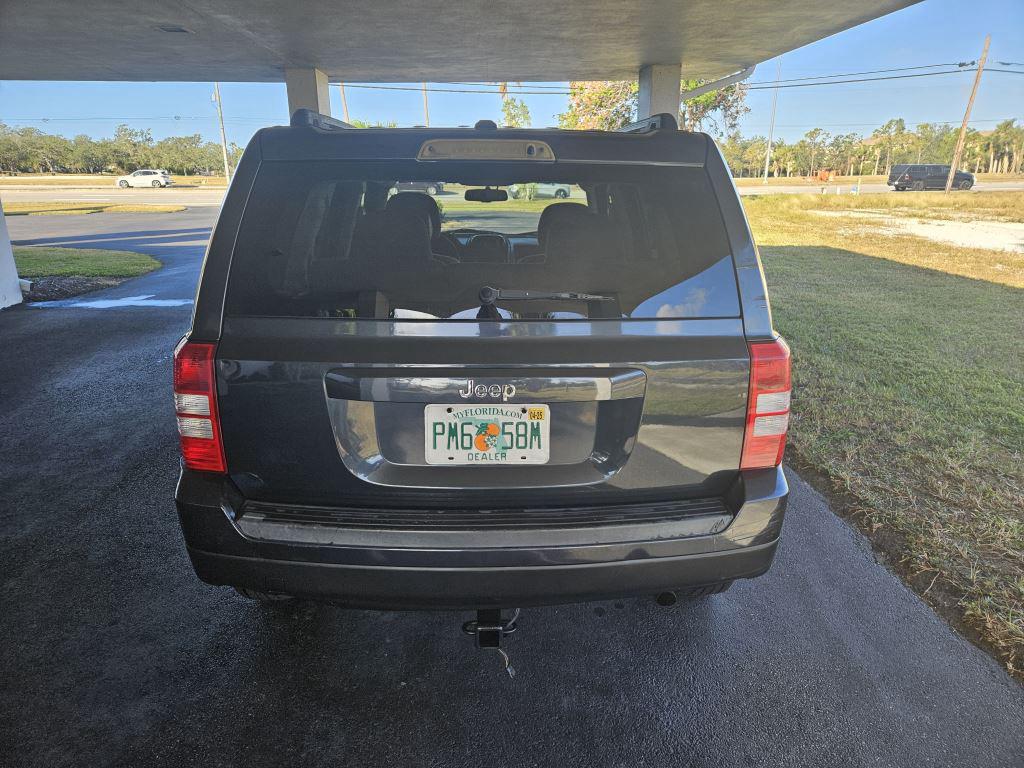 2014 Jeep Patriot Sport photo 4