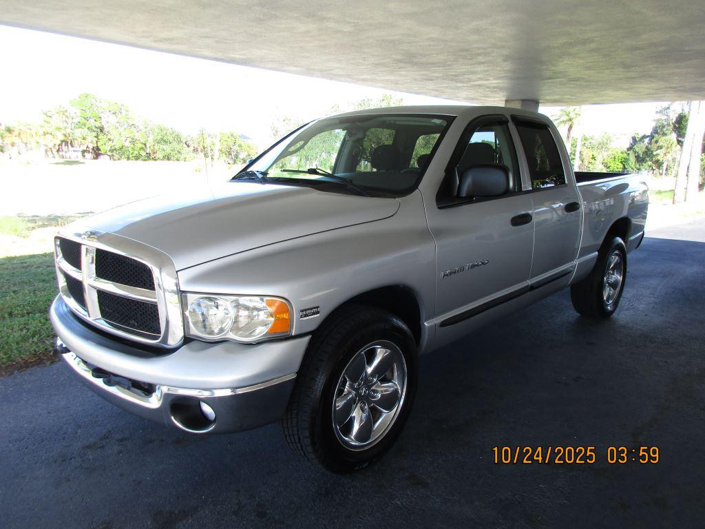 2005 Dodge Ram 1500 Pickup SLT