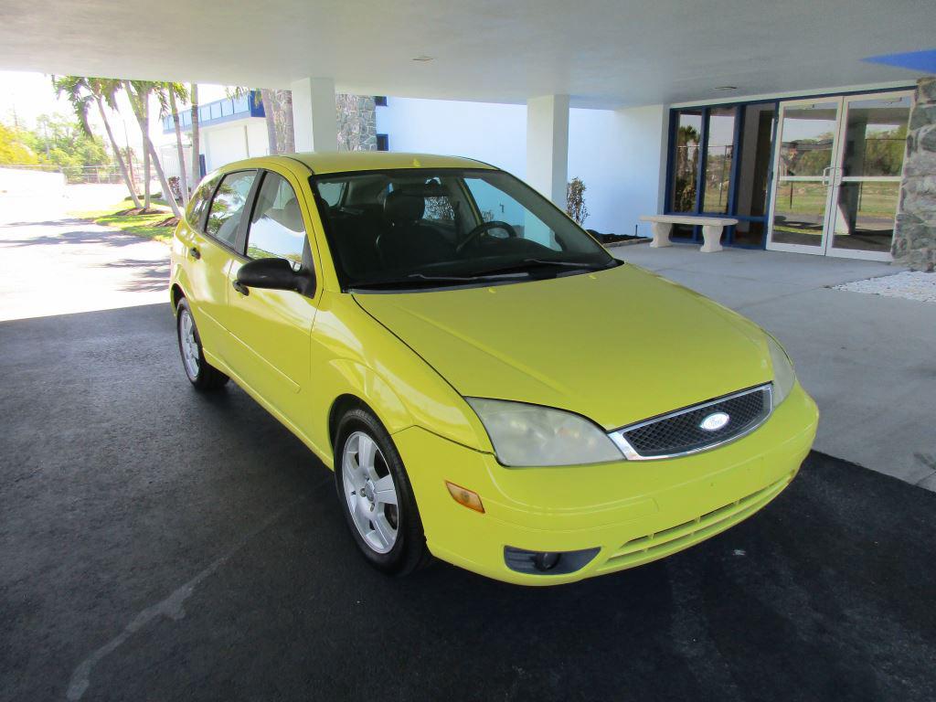 2005 Ford Focus ZX5 SE - Photo 7