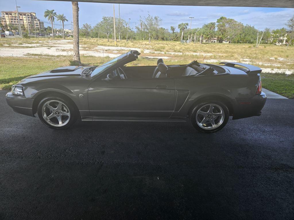 2004 Ford Mustang GT Premium photo 17