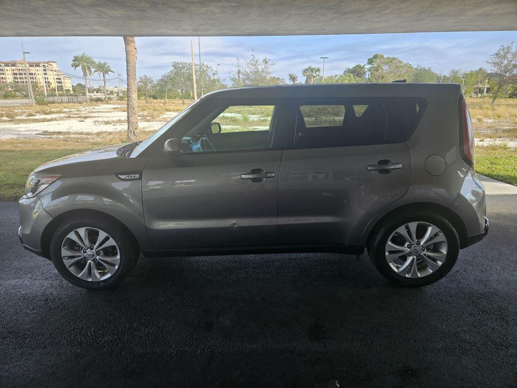 2016 Kia Soul + photo 2