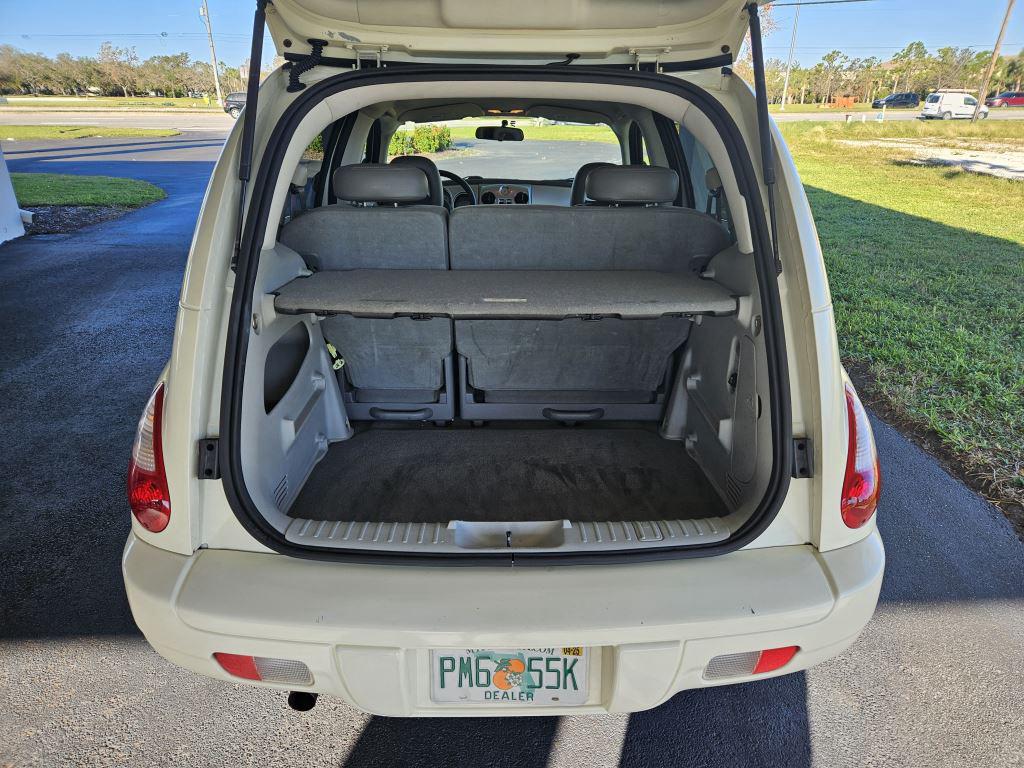 2007 Chrysler PT Cruiser Touring Edition photo 12