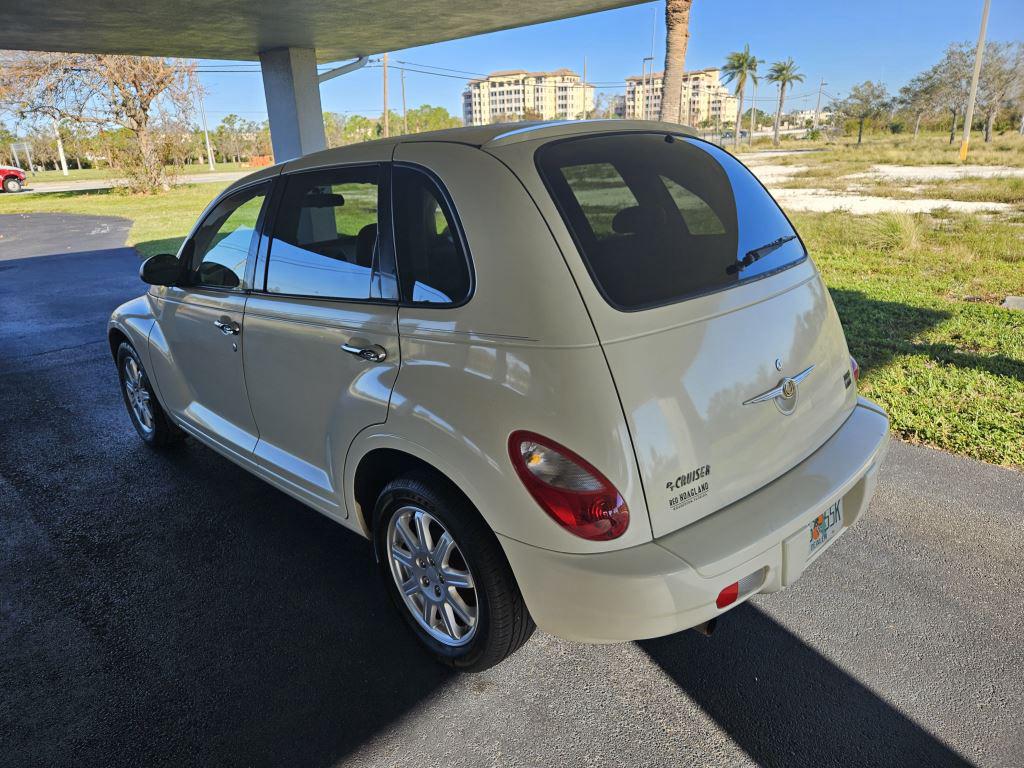 2007 Chrysler PT Cruiser Touring Edition photo 3