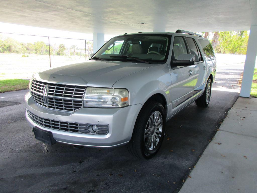 2010 Lincoln Navigator Base