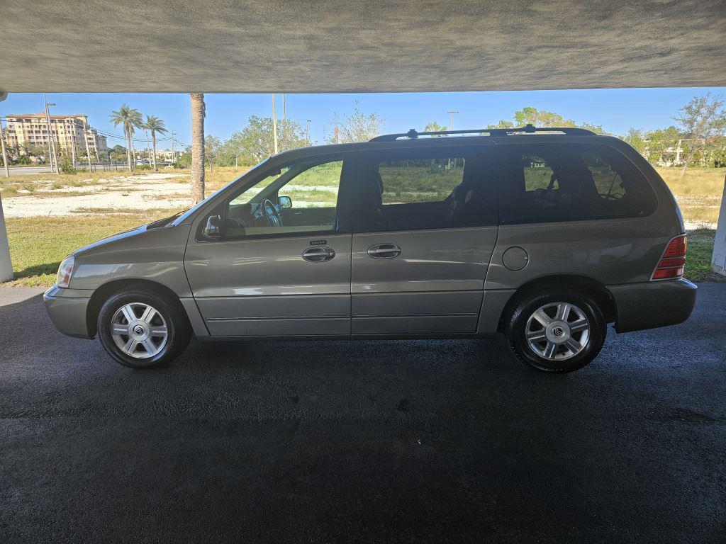 2004 Mercury Monterey null photo 2